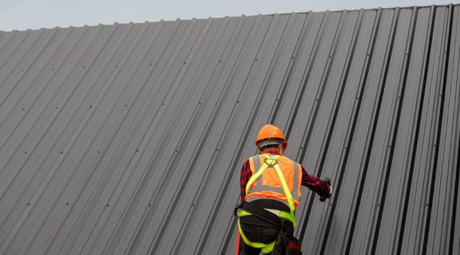 Professional metal roof installation services in Keego Harbor, MI